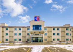Motel 6 Estevan Sk - Estevan - Bâtiment