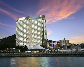 Utop Marina Hotel & Resort - Yeosu - Building