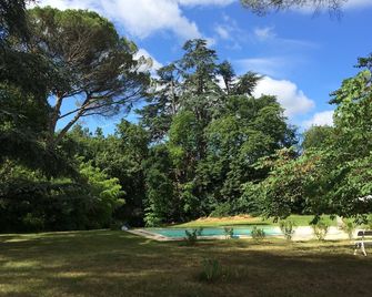 Biscay. 18th century family house - Castillon-Massas - Piscina