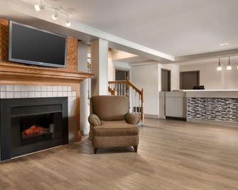 Travelodge Suites by Wyndham New Glasgow - New Glasgow - Lobby