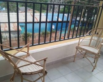 Milimani Cozy stay! - Kisumu - Balcony