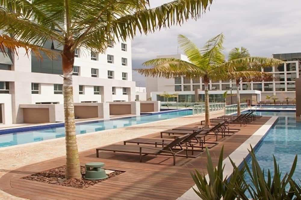 Jade Hotel - ברזיליה - בריכה