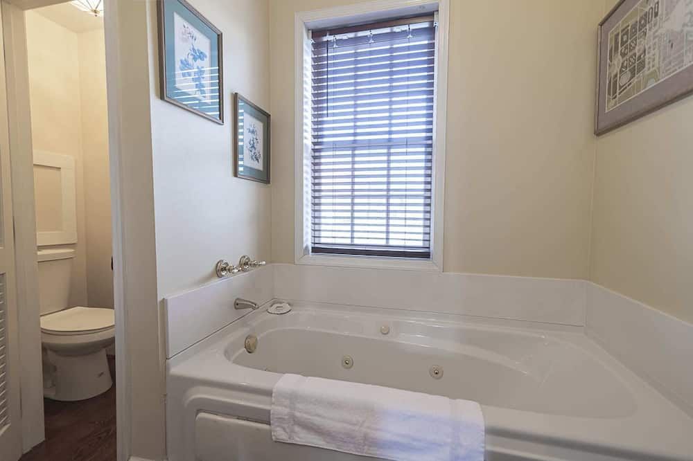 Light Horse Inn: Suite 1