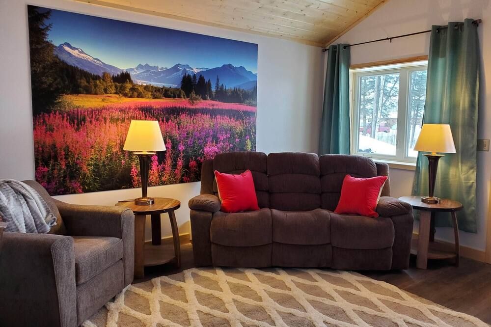Alaska Country Inn - Delta Junction - Living room