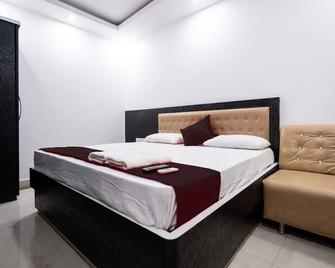 Nova Inn - Gorakhpur - Camera da letto