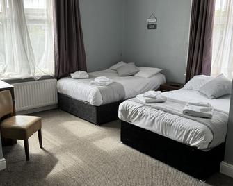 The Holystone Bar & Restaurant - Wallsend - Bedroom