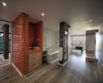 Mister C Guest House - Hartbeespoort