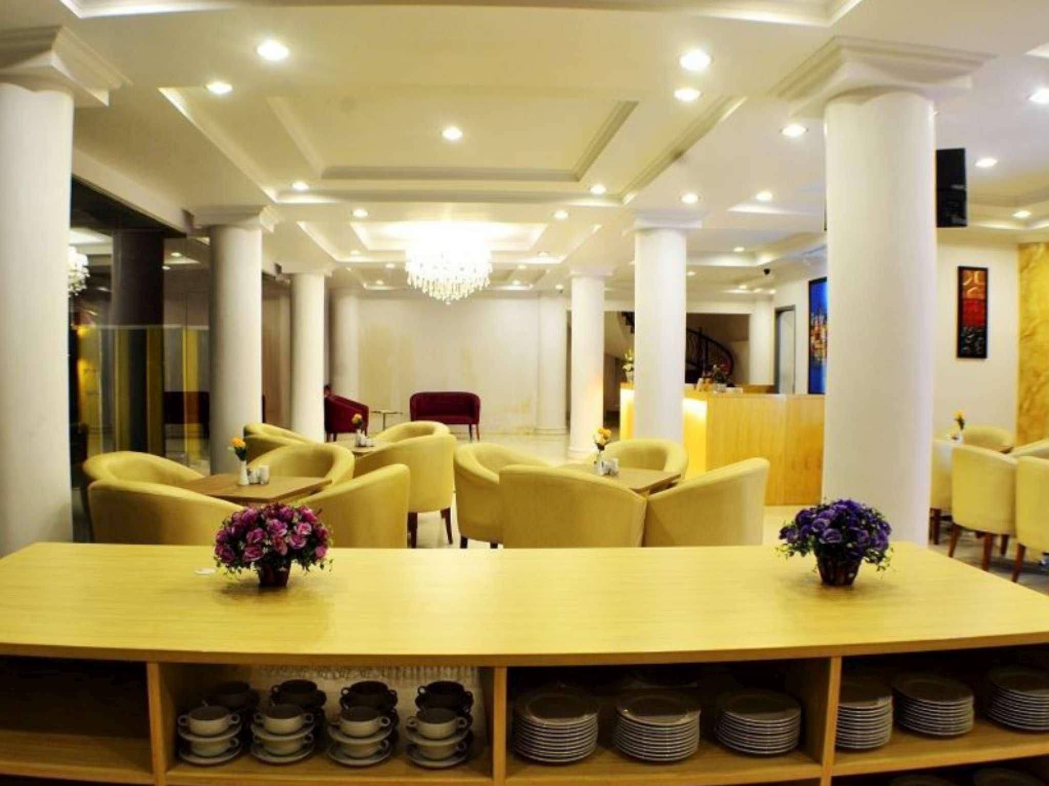 مافين فاتماواتي - جاكرتا - ردهة