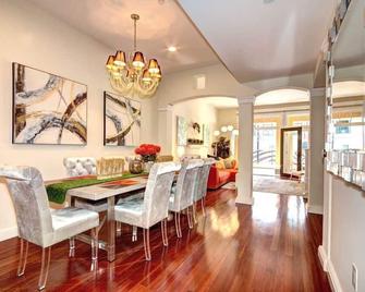 Santana Row Properties #5 - Silicon Valley Getaway - San Jose - Comedor