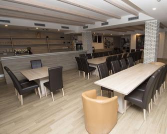 All Saints Suites B&B Kastela - Kastela - Restaurant