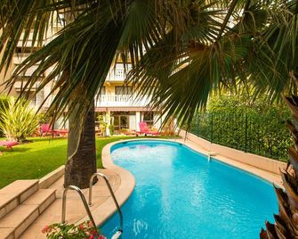 Sun Riviera Hotel - קאן - בריכה