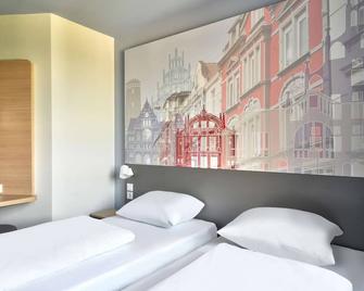 B&B Hotel Bielefeld-City - Bielefeld - Habitación