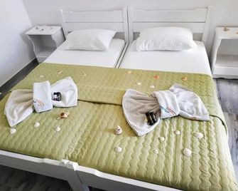 Cactus Beach Paros - Piso Livadi