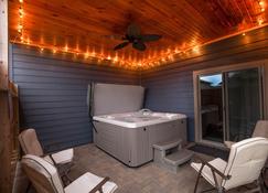 Inspirational Ranch-Superbly Clean With Hot Tub!!! - Sioux Falls - Wellness