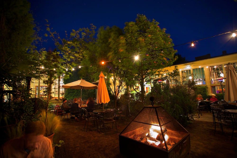 Mcmenamins Kennedy School - Portland