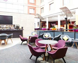 Novotel London Heathrow Airport - M4 Jct 4 - West Drayton - Бар