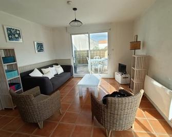 Maison 6 pers proche plage de Tanchet - Château-d’Olonne - Huiskamer
