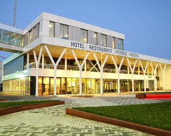 Fletcher Hotel-Restaurant Oss - Oss - Gebäude