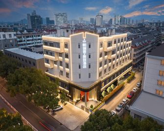 Prius Hotel (Jiazhi Old Street Garden Market Branch) - Elegant Designer Hotel - Taizhou - Gebäude