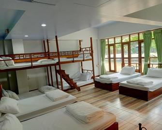 โรงแรมบ้านนายถึกและร้านอาหาร - Chachoengsao - Bedroom