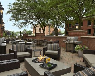 TownePlace Suites by Marriott Windsor - ווינדזור - פטיו