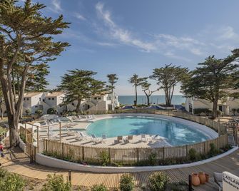 Hôtel Punta Lara - נורמוטייה אן לאיל - בריכה