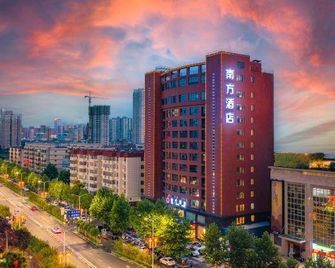 陕西南方酒店（西安凤城二路店） - 西安 - 建築
