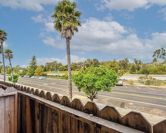 Aloha Inn - Arroyo Grande - Außenansicht