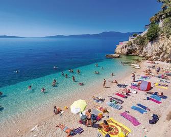 Stunning Apartment in Rijeka With 2 Bedrooms - Rijeka - Plage