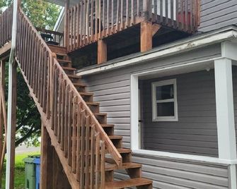 Cute 1-bedroom apartment with AC and WiFi in charming Edmundston - Edmundston