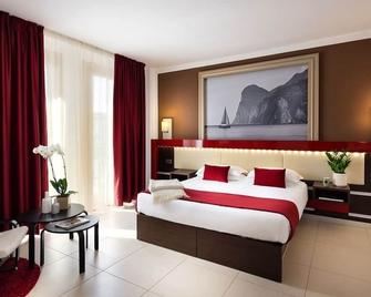 Kairos Garda Hotel - Castelnuovo del Garda - Slaapkamer