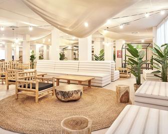 تينت توريمولينوس - توريمولينوس - ردهة