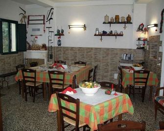 Agriturismo I Trulli Di Zio Dino - Ostuni - Restaurant