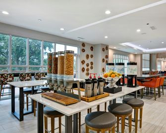 Hilton Garden Inn Biloxi - בילוקסי - מסעדה