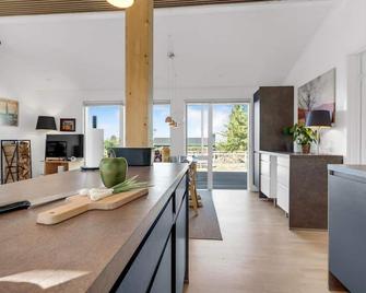 Amazing home in Bogø By with WiFi - Bogo By - Cocina