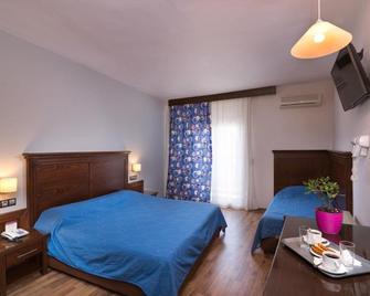 Hotel Olympion - Potos - Bedroom