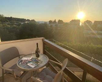 Attractive studio apartment by the sea - Petrčane - Balkon