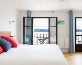 Hotel du port - Locquirec - Bedroom