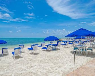 Glunz Ocean Beach Hotel & Resort - Key Colony Beach - Playa