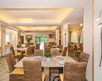 Hotel Nedy - Massa - Ресторан