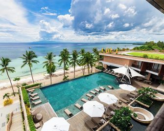 Modala Beach Resort - Panglao - Piscina