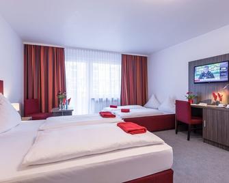 Hotel Himalaya Frankfurt City Messe - Francoforte - Camera da letto