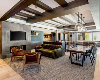 SpringHill Suites by Marriott Truckee Lake Tahoe - Truckee - Σαλόνι