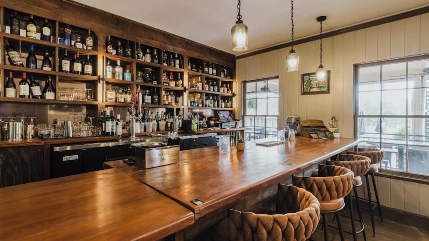 Merry Acres Inn