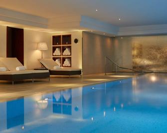 Majestic Hotel Spa - Champs Elysées - Parigi - Piscina