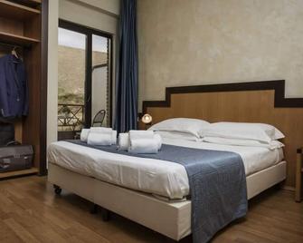 Hotel Olimpia - Scurcola Marsicana - Bedroom