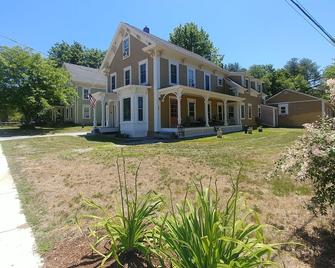 Central A/C And Fast Wifi In The Sunapee Region, One Level 1400sf With 3 Brs - Bradford - Edificio