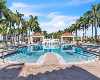 Bahia Vista 361- Club Bahia - St. Petersburg - Pool