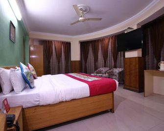 Oyo 2754 Near City Centre - Gwalior