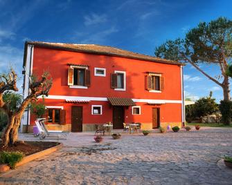 B&B La Chora Di Paestum - Paestum - Building